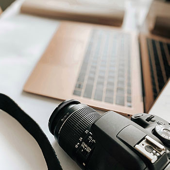 色系军团漫画,斑斓世界中的奇幻冒险之旅